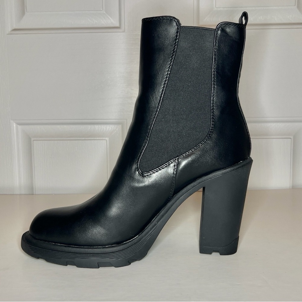 Nine West Ream High Heeled Chelsea Bootie Black Size 10 - Picture 4 of 8